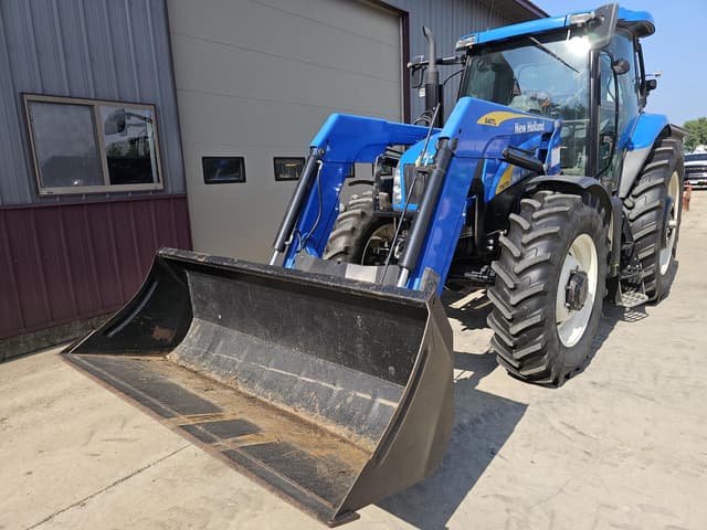 Image of New Holland T6070 equipment image 4