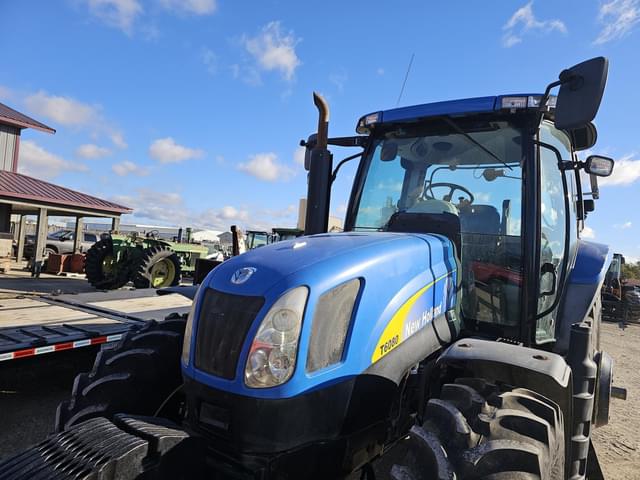 Image of New Holland T6080 Elite equipment image 2