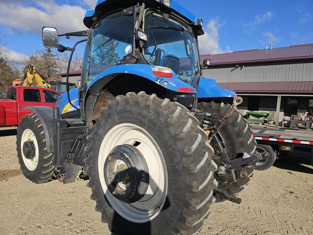 Image of New Holland T6080 Elite equipment image 4