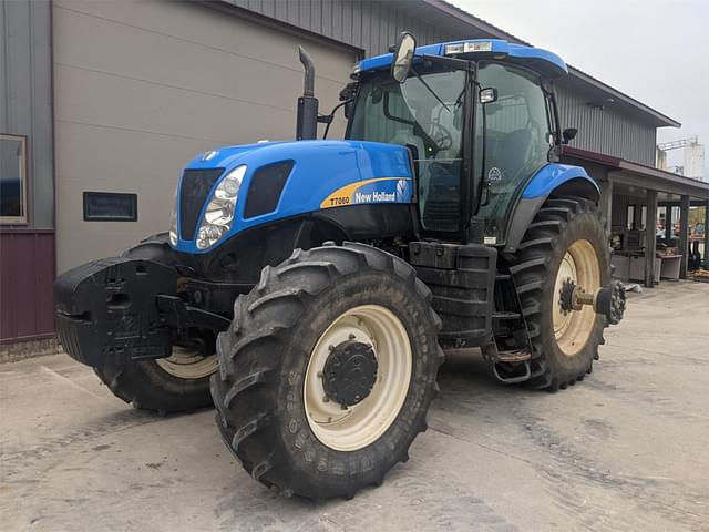 Image of New Holland T7060 equipment image 4