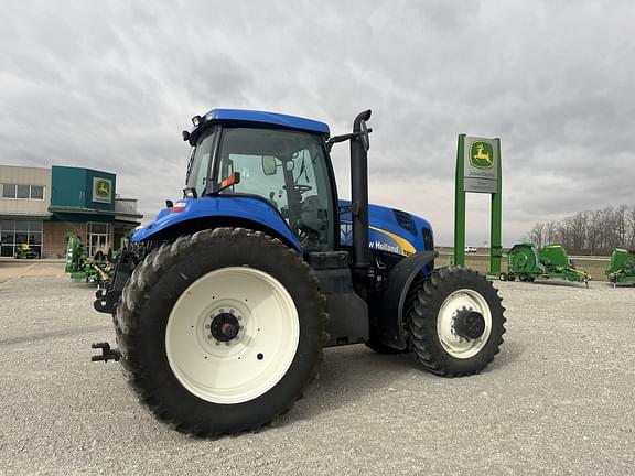 Image of New Holland T8030 equipment image 2