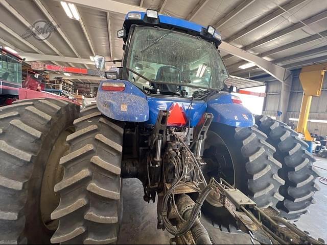 Image of New Holland T8030 equipment image 4