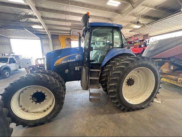 Image of New Holland T8030 equipment image 2