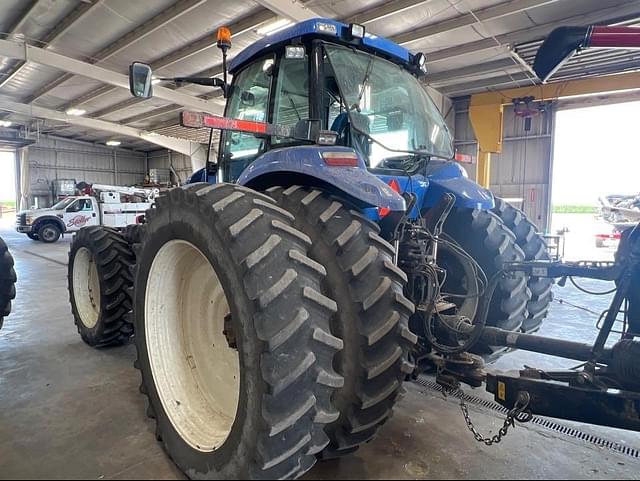 Image of New Holland T8030 equipment image 3