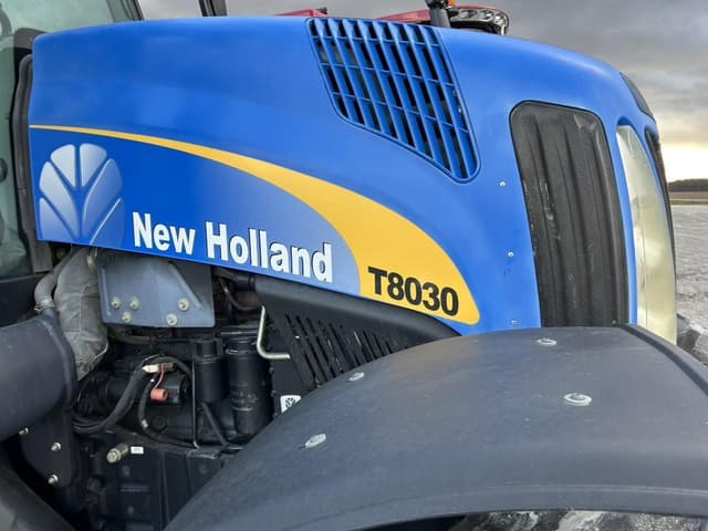 Image of New Holland T8030 equipment image 4