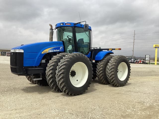 Image of New Holland T9020 equipment image 1