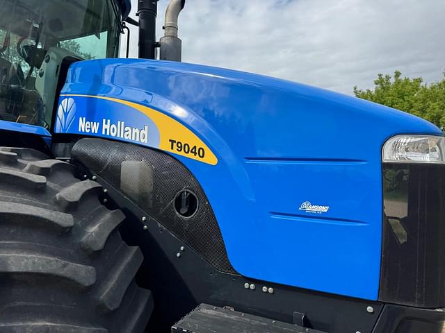 Image of New Holland T9040 equipment image 4