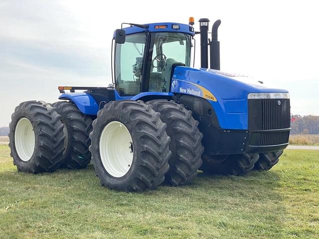 Image of New Holland T9040 equipment image 2