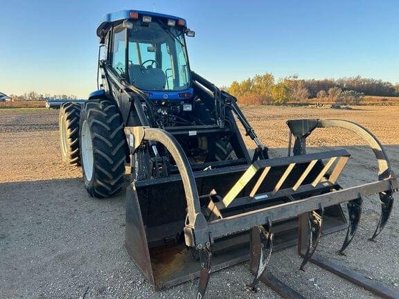 Image of New Holland TV6070 equipment image 2
