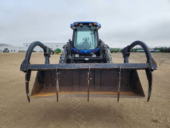 Image of New Holland TV6070 equipment image 3