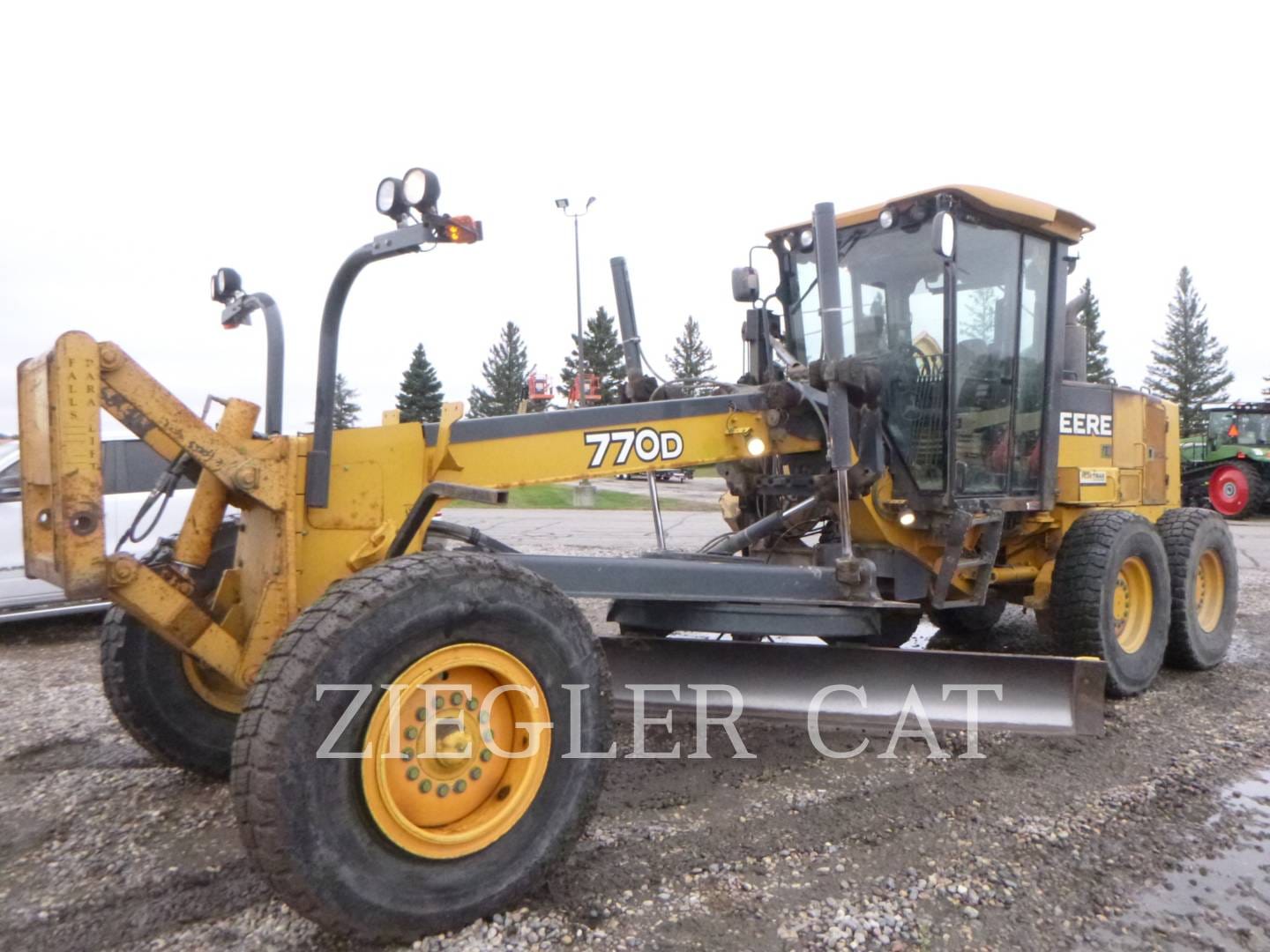 2009 John Deere 770D Equipment Image0