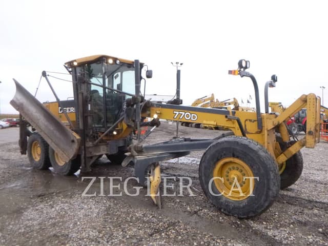 Image of John Deere 770D equipment image 1