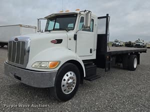 2009 Peterbilt 330 Image