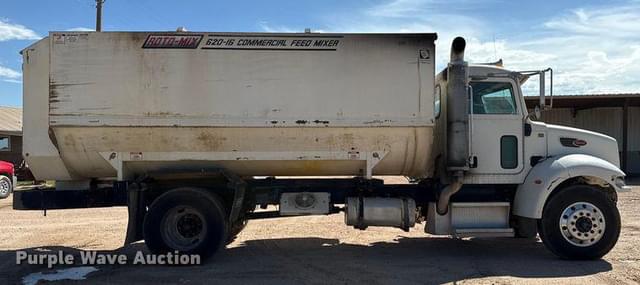 Image of Peterbilt 335 equipment image 3