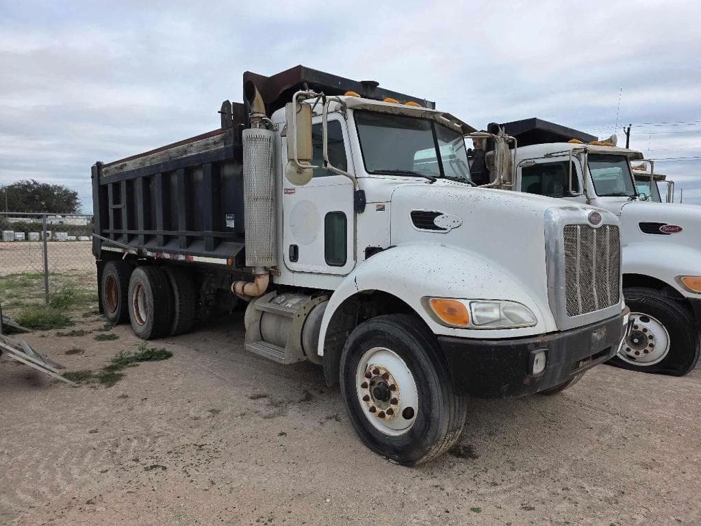 Image of Peterbilt 340 Primary image