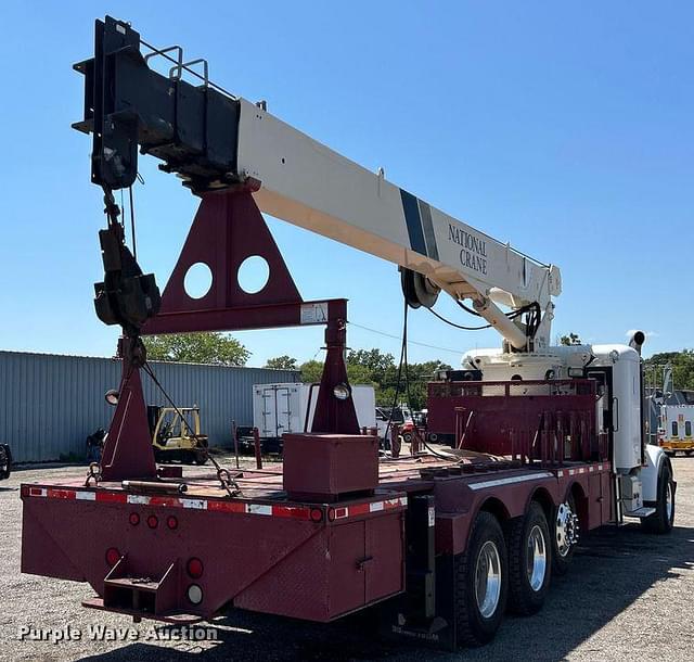 Image of Peterbilt 365 equipment image 4