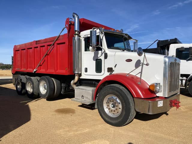 Image of Peterbilt 365 equipment image 3