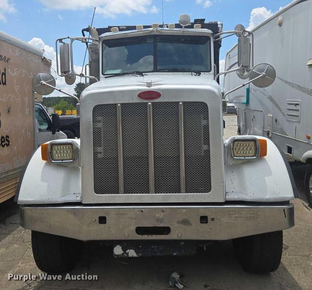 Image of Peterbilt 365 equipment image 1