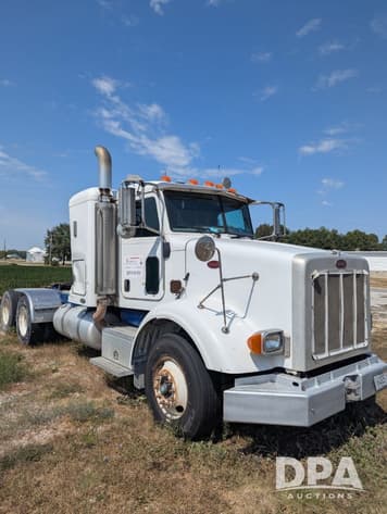 Main image Peterbilt 365