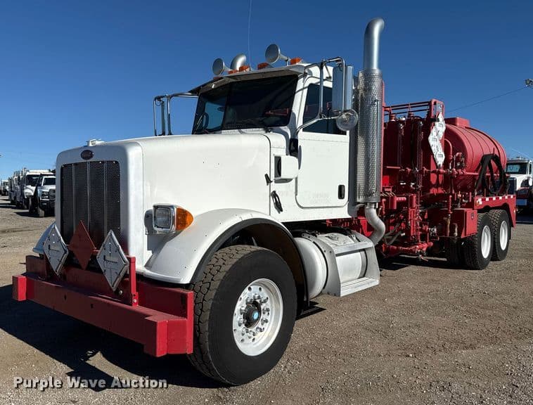 Image of Peterbilt 365 Primary image