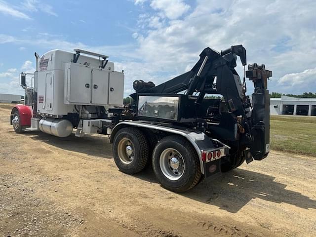 Image of Peterbilt 367 equipment image 2