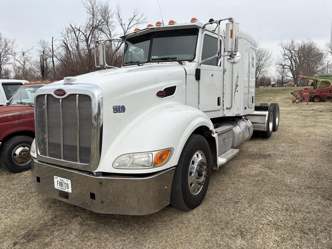 Image of Peterbilt 386 Primary image