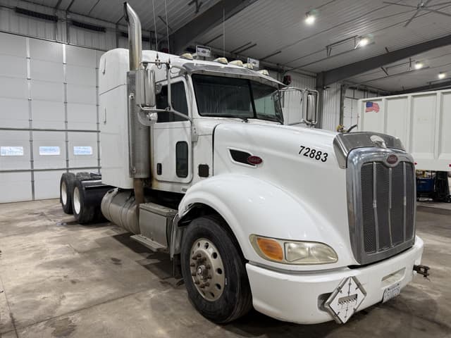 Image of Peterbilt 386 equipment image 1