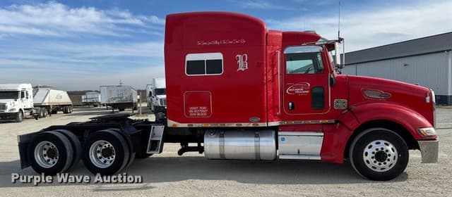 Image of Peterbilt 386 equipment image 3