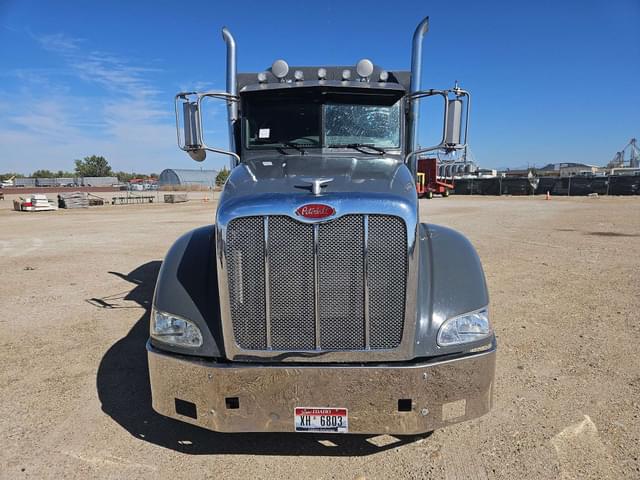 Image of Peterbilt 386 equipment image 2