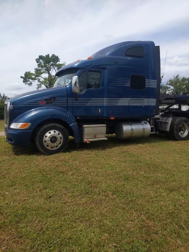 Image of Peterbilt 387 equipment image 3