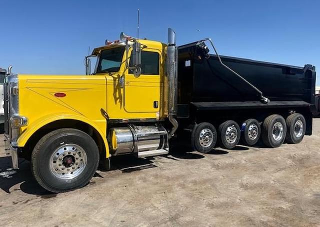 Image of Peterbilt 388 equipment image 3