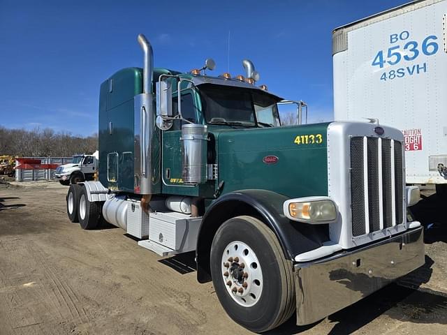 Image of Peterbilt 388 equipment image 2