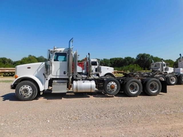 Image of Peterbilt Undetermined equipment image 1