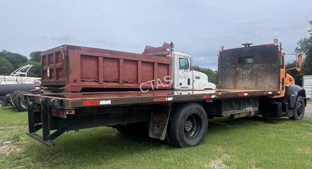 Image of Peterbilt 337 equipment image 2