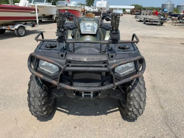 Image of Polaris Sportsman 550 equipment image 1