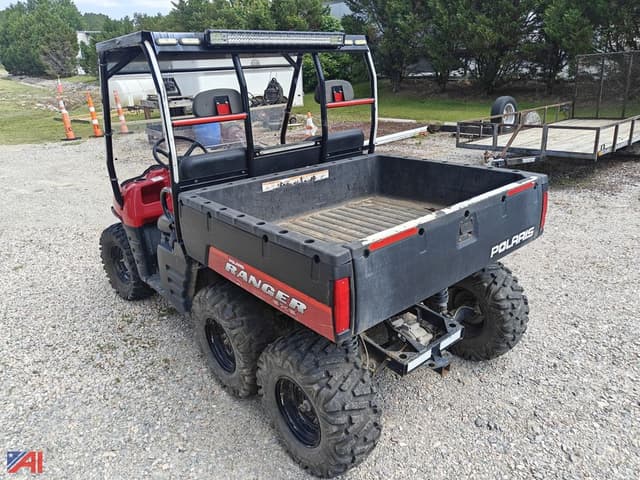 Image of Polaris 700 Twin equipment image 1