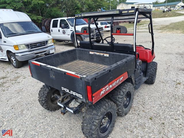 Image of Polaris 700 Twin equipment image 4