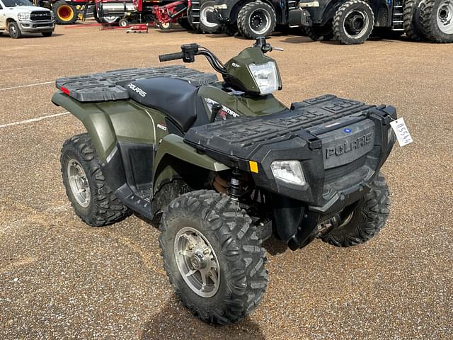 Image of Polaris Sportsman 800 equipment image 2