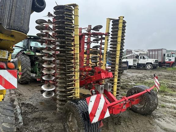 Image of Pottinger Terradisc 6000T equipment image 2