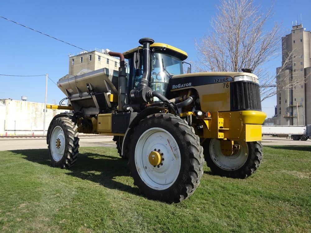Main image Ag-Chem RoGator 1286C