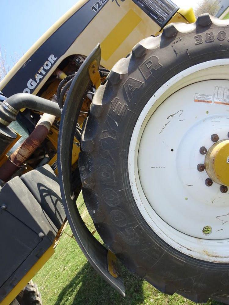 Main image Ag-Chem RoGator 1286C 35