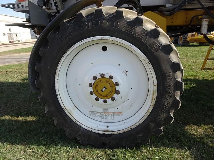 Main image Ag-Chem RoGator 1286C 43