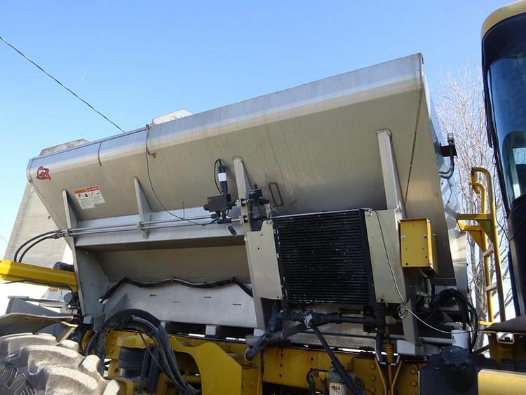 Main image Ag-Chem RoGator 1286C 51