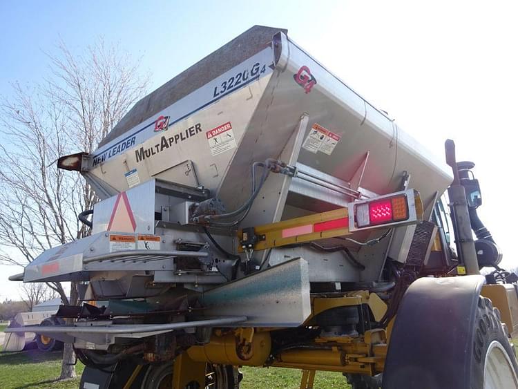 Main image Ag-Chem RoGator 1286C 53