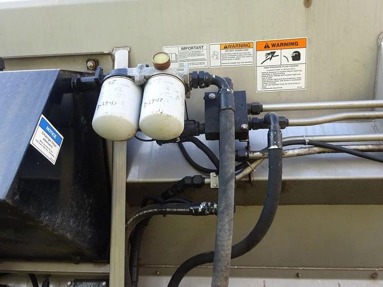 Main image Ag-Chem RoGator 1286C 61