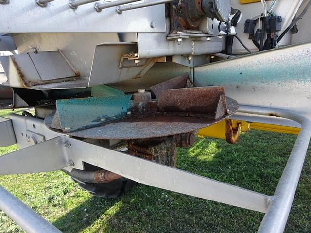 Thumbnail image Ag-Chem RoGator 1286C 64