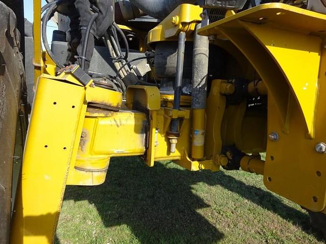 Thumbnail image Ag-Chem RoGator 1286C 73