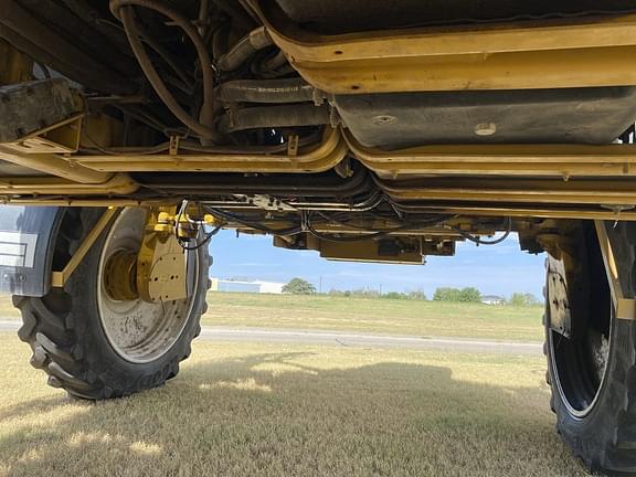 Main image Ag-Chem RoGator 1084 12