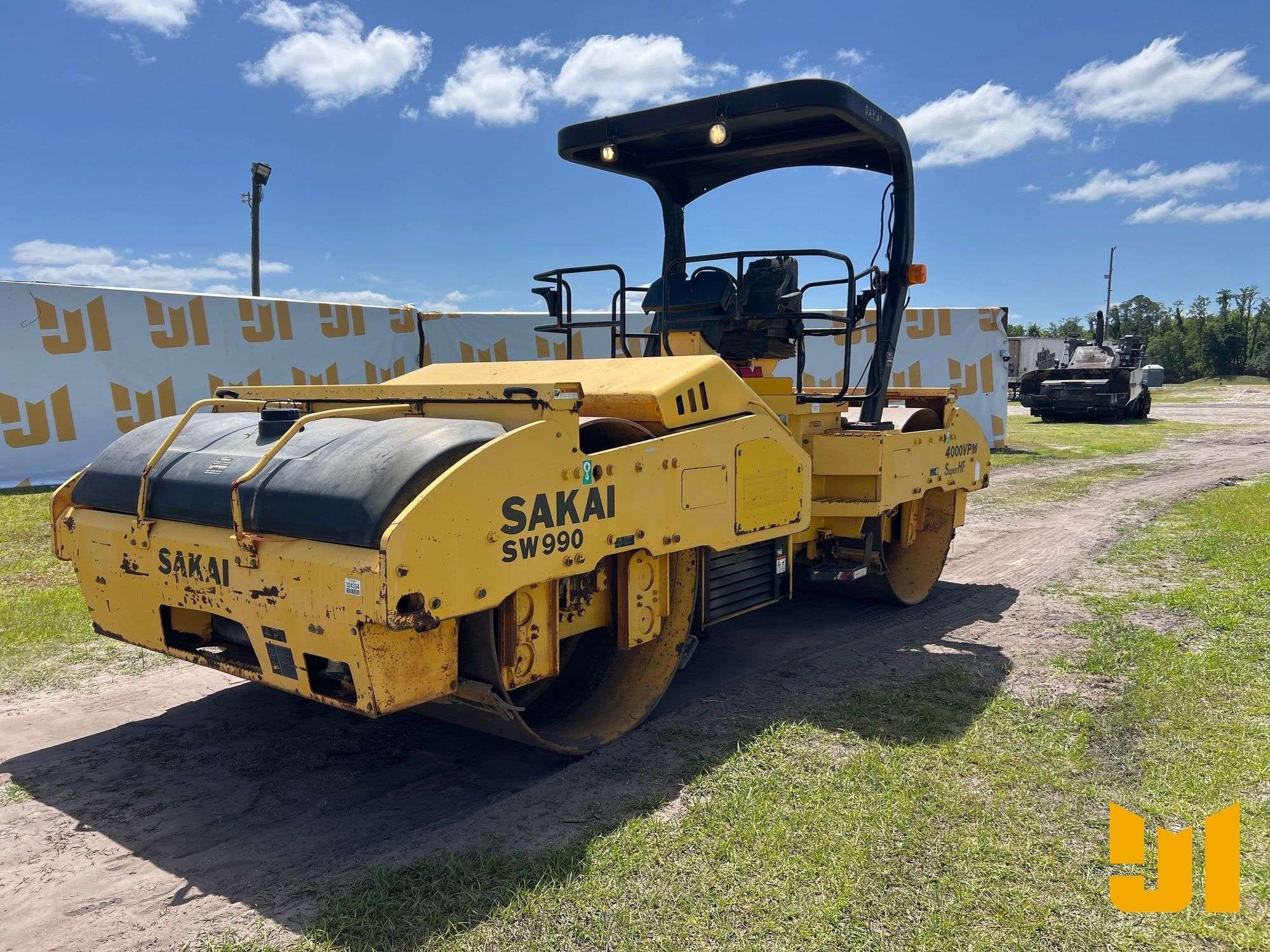 2009 Sakai SW990 Equipment Image0