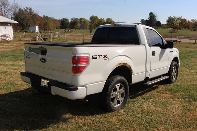 Image of Ford F-150 equipment image 2